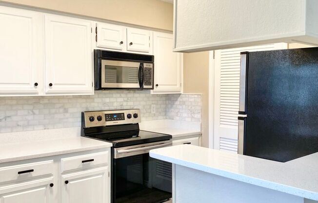 2 beds, 1 bath, $1,495