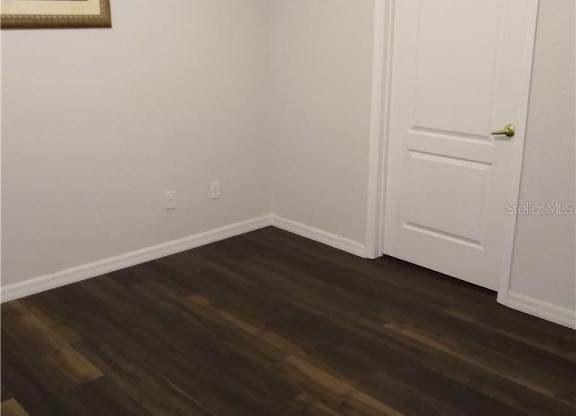 4 beds, 2 baths, 1,424 sqft, $2,000