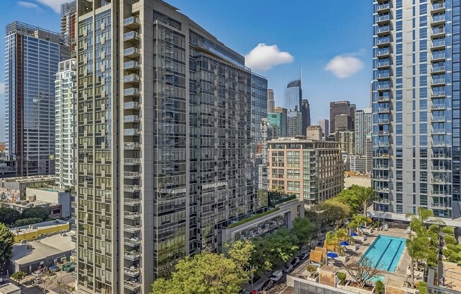 1 bed, 1.5 baths, 1,390 sqft, $3,500, Unit 1707