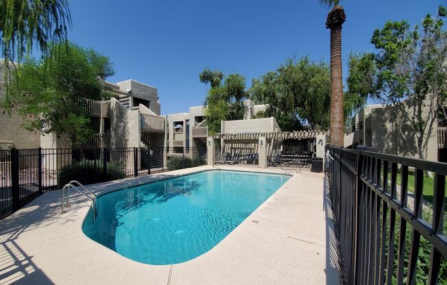 2 beds, 2 baths, 950 sqft, $1,449, Unit 315