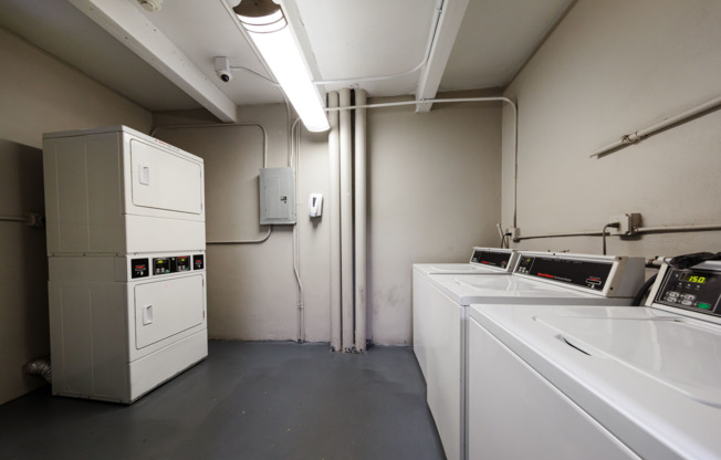 Laundry Room | Apartment Homes For Rent In Miami | Biscayne Shores