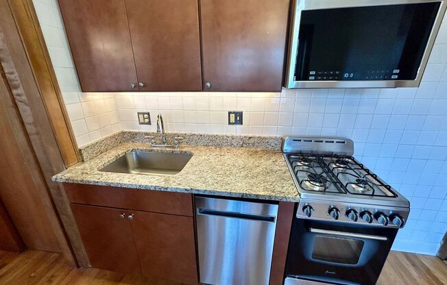 1 bed, 1 bath, 500 sqft, $2,135, Unit 233-310