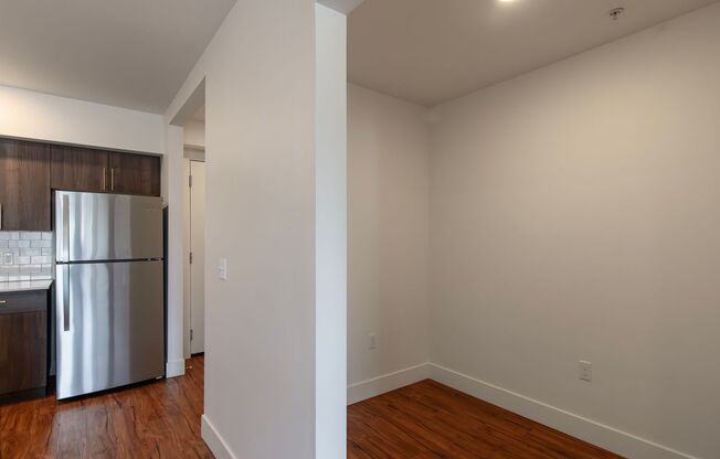2 beds, 2 baths, 1,042 sqft, $4,025, Unit 510