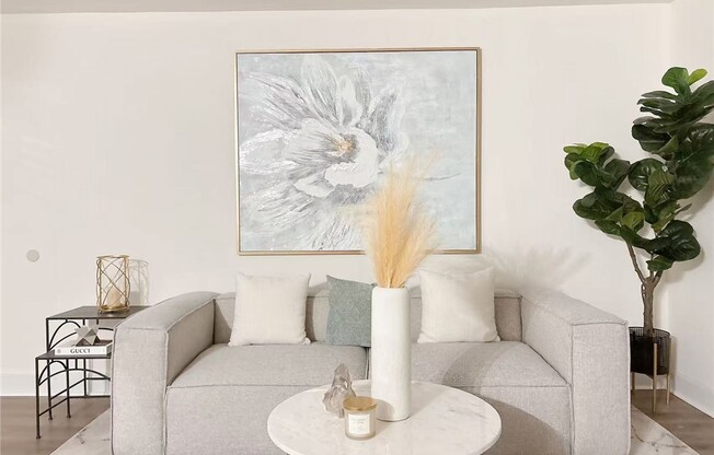1250 W 37 ST