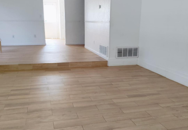308 ROYAL FLD DR