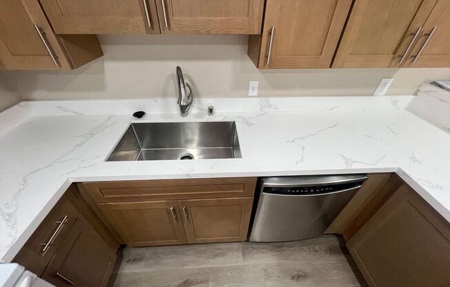 2 beds, 2 baths, $1,450