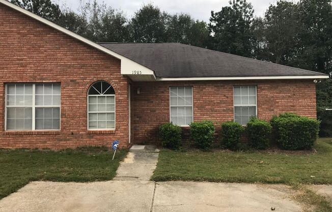 1985 Rosie Street Auburn, AL 36832