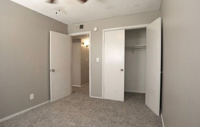 3 beds, 1.5 baths, 1,260 sqft, $1,150, Unit 114