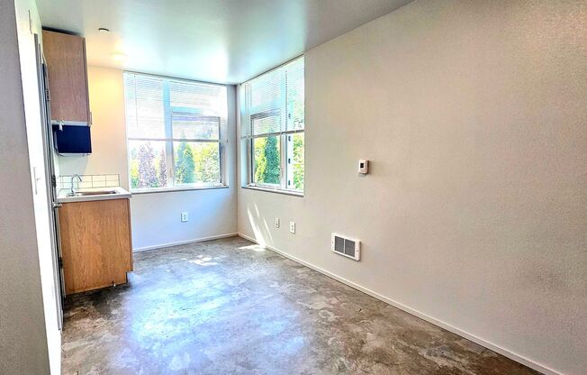 Studio, 1 bath, 122 sqft, $970