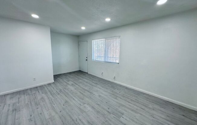 4225 Stewart Ave