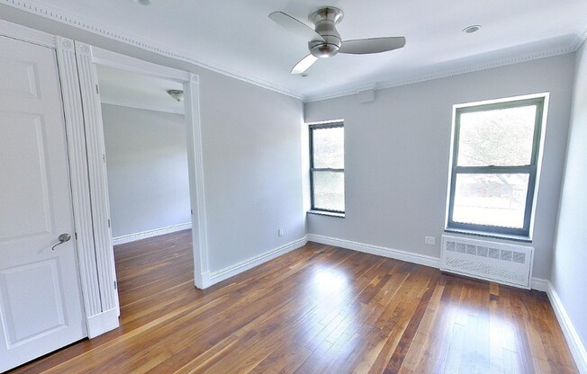 1590 Lexington Ave