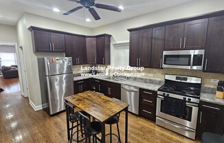 1419 W GRAND AVE