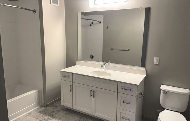 2 beds, 2 baths, 960 sqft, $3,195, Unit 401