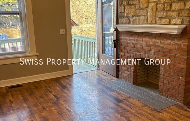 804 1/2 E MAIN ST