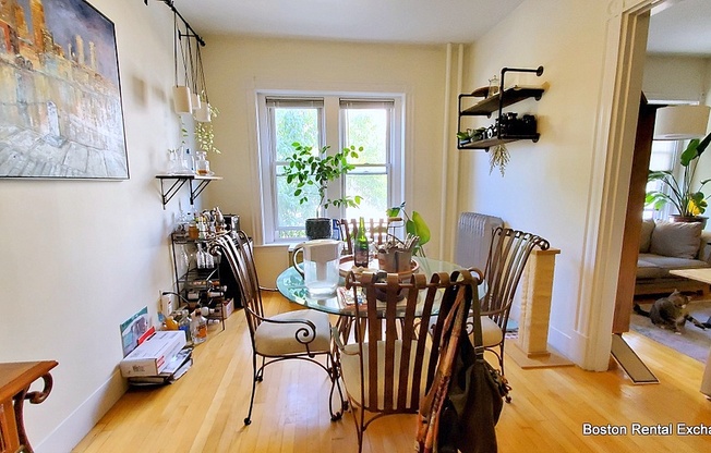 64 VINAL AVE