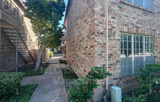 4405 BELLAIRE DR S