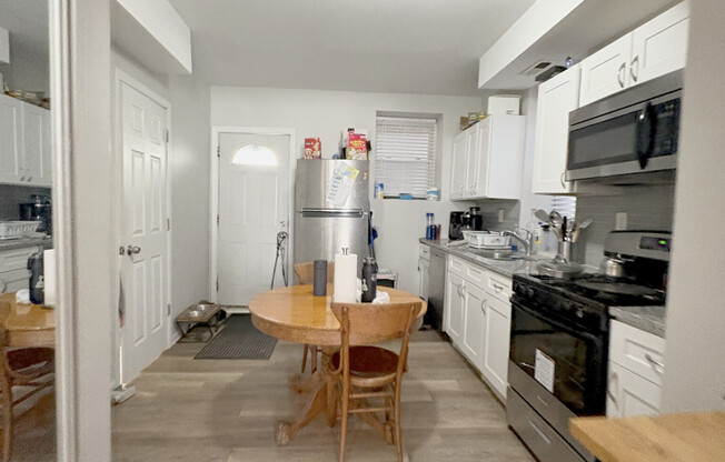 2652 W. 21st Place, Unit 2F