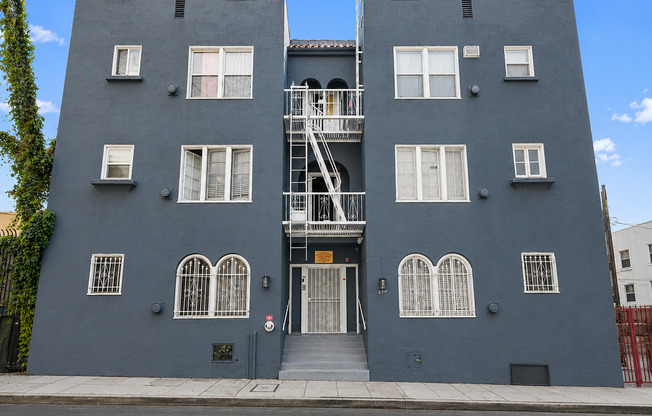 450 S Benton