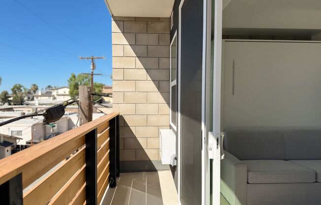 Studio, 1 bath, 285 sqft, $2,120, Unit 201