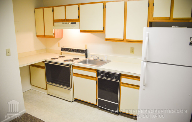 1 bed, 1 bath, $875, Unit Unit 132