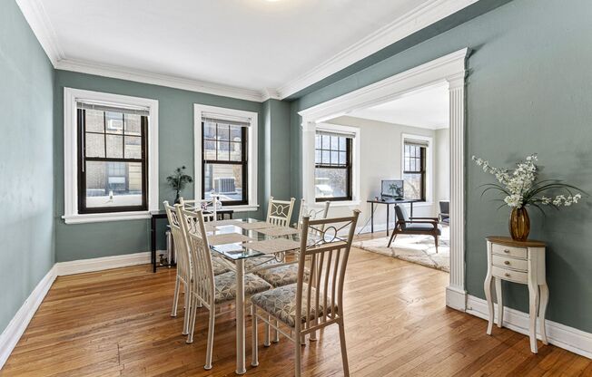 2 beds, 2 baths, 1,275 sqft, $2,950, Unit 540-2A