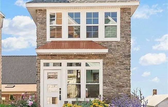 Bright 3-Bedroom Home in Mount Washington, Pittsburgh