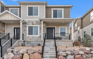 Stunning 3 bedroom Lehi home is a must see!!