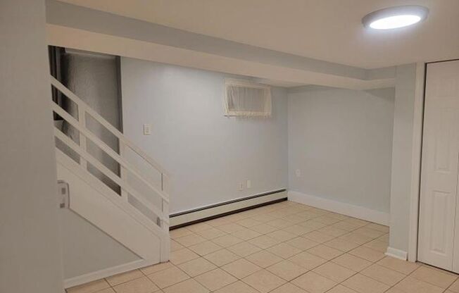 1 bed, 1 bath, $1,230, Unit Unit B