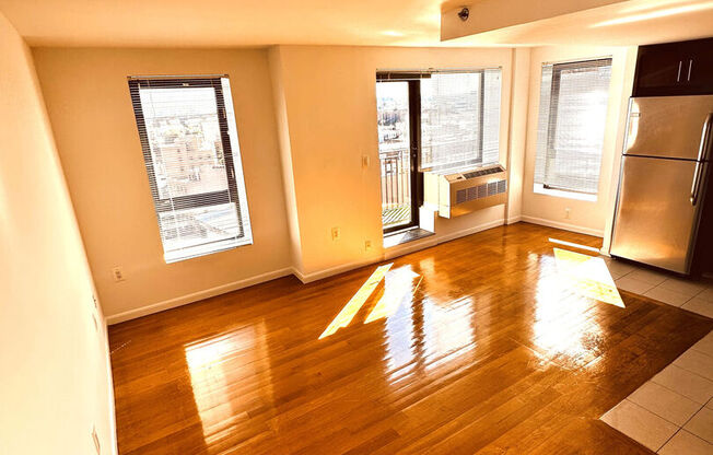 1 bed, 1 bath, 673 sqft, $3,600