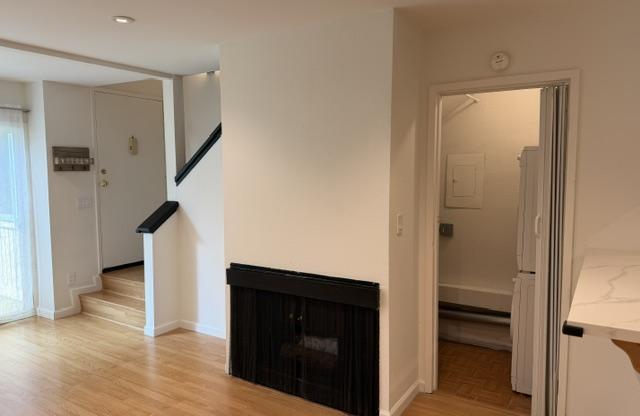 387 IMPERIAL WAY