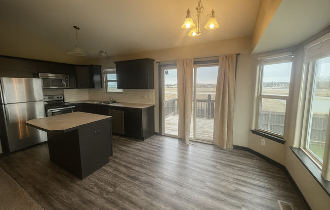 2110/14 E Village Estates Dr