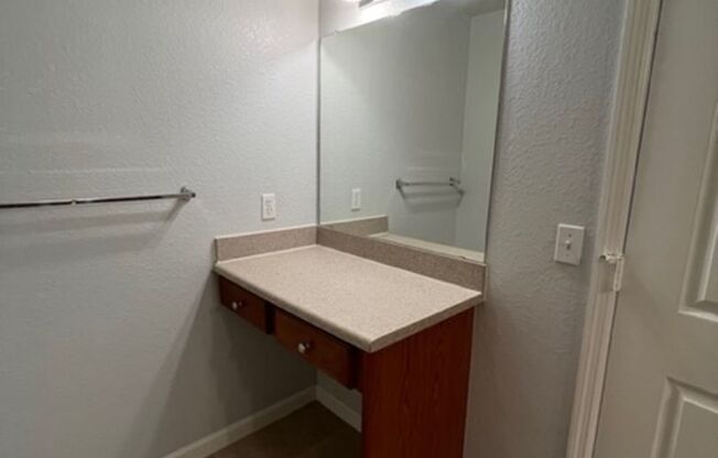 2 beds, 2 baths, $1,700