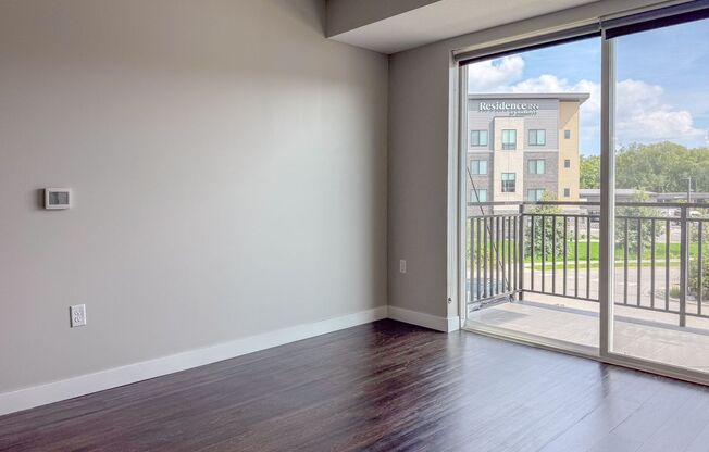 1 bed, 1 bath, 811 sqft, $1,775, Unit 839 - 202