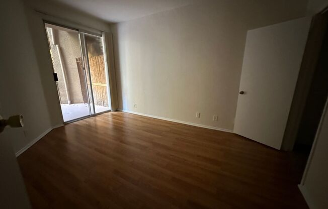 1 bed, 1 bath, 700 sqft, $2,100, Unit 111
