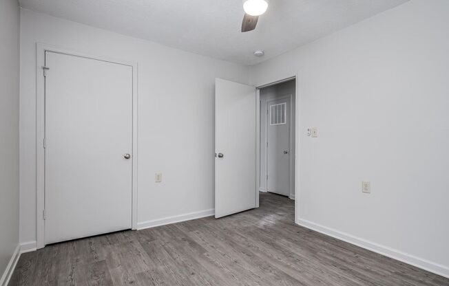 3 beds, 1 bath, $2,000