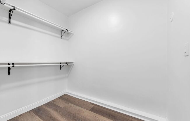 Studio, 1 bath, 560 sqft, $1,900, Unit 211