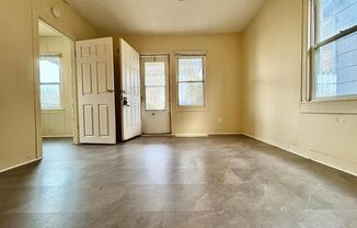 2 beds, 1 bath, $950