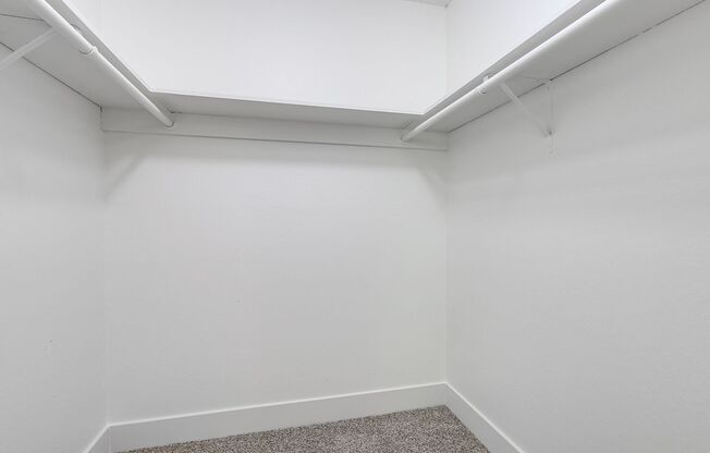 2 beds, 1 bath, 900 sqft, $1,600, Unit 44