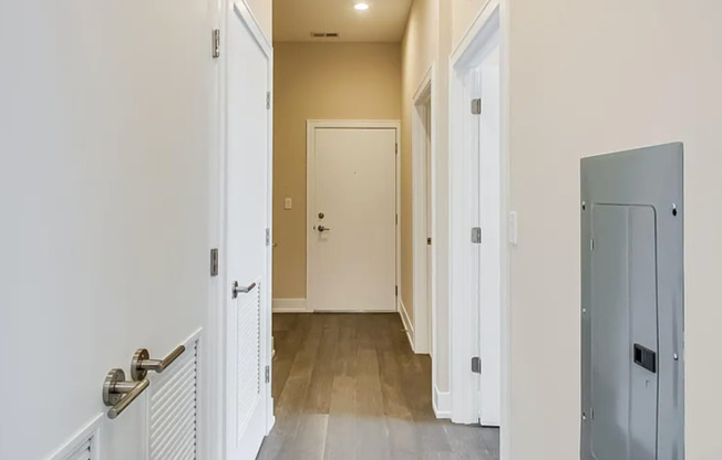1 bed, 1 bath, 600 sqft, $2,295, Unit 8