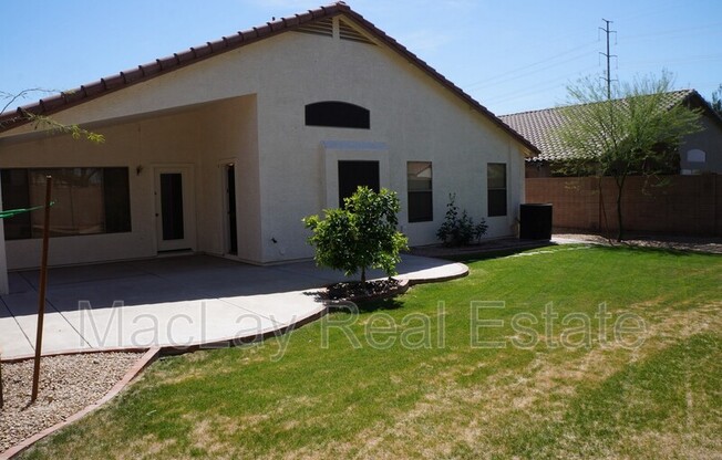 3418 W ADOBE DM RD