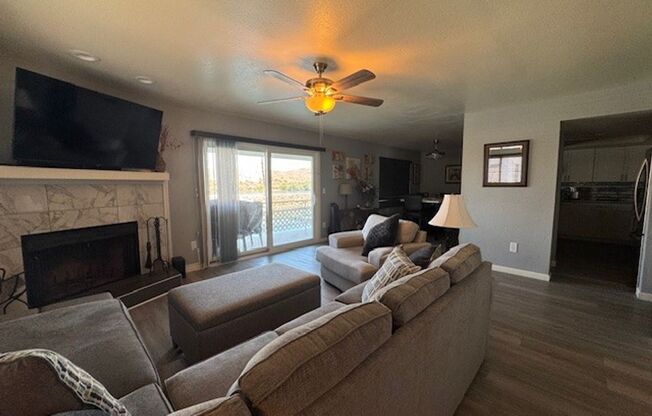 Furnished 2 BR Condo w/ Utilities Boat Dock, Marina, Garage -Roadhaven Marina Avail June-Dec, May-Oct