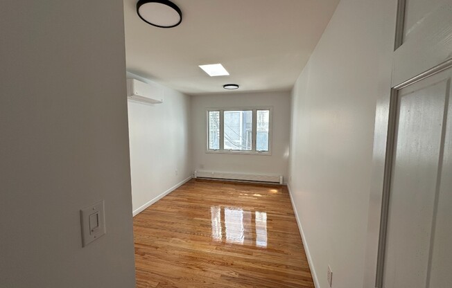 351 VAN BRUNT ST