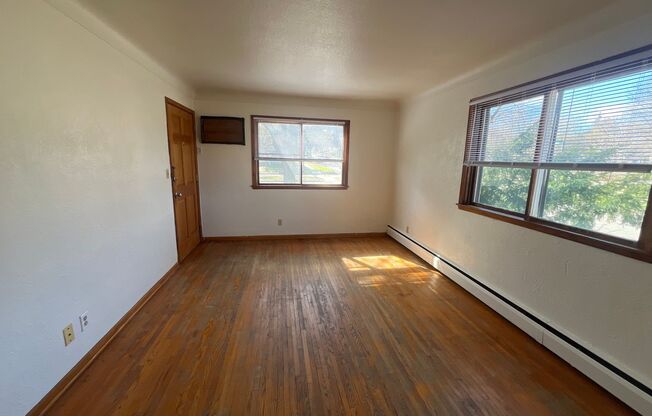 568 Lexington Parkway North