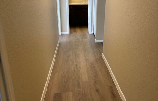 2 beds, 1 bath, 830 sqft, $1,349, Unit 140