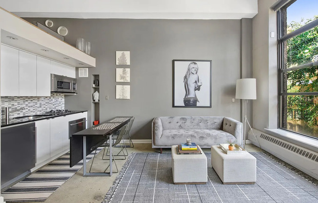 1 bed, 1 bath, 711 sqft, $4,750, Unit 3T