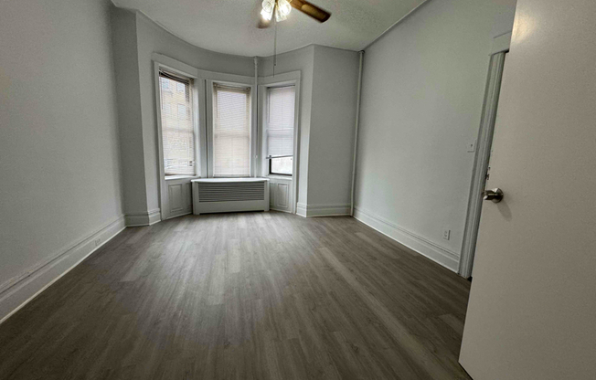 3214 SNYDER AVE