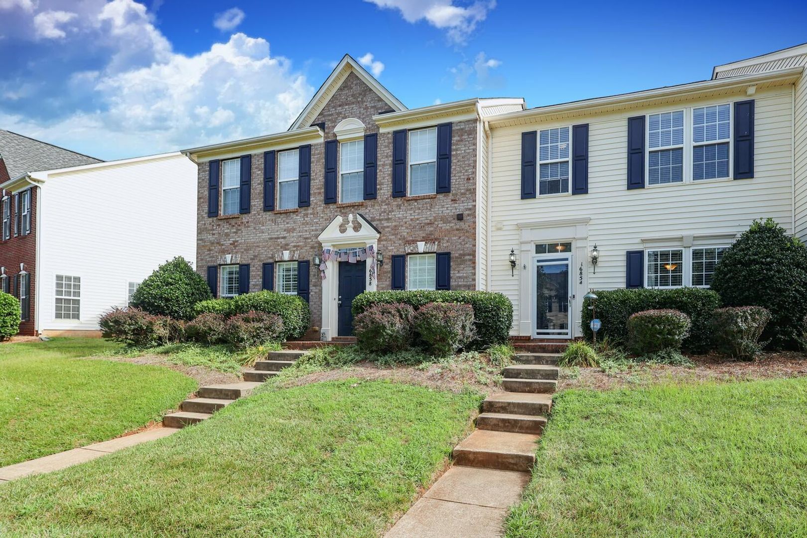 Welcome to this stunning 3-bedroom, 2-bathroom Townhome located in the vibrant community of Huntersville, NC.