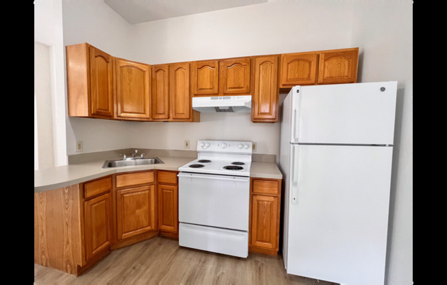 3 beds, 1 bath, 943 sqft, $1,750, Unit 202