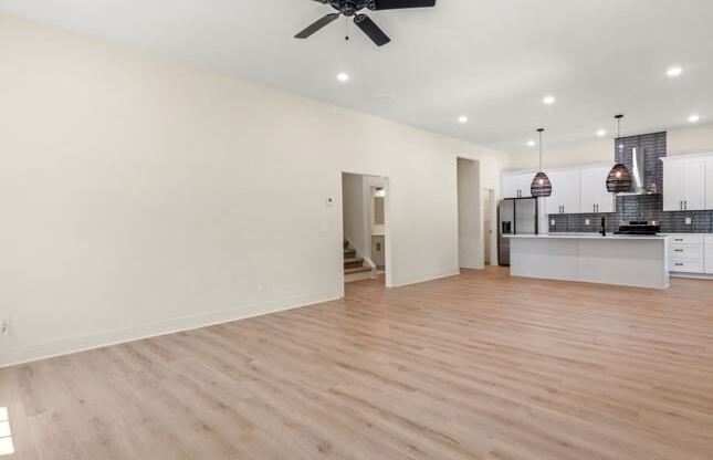 216 R Monarch Village Way