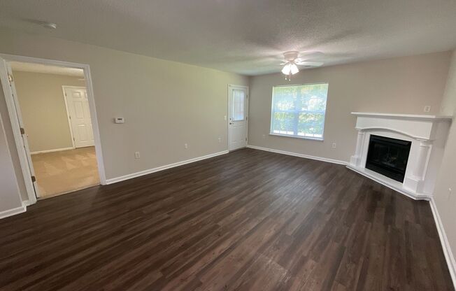 2 beds, 2 baths, 1,131 sqft, $1,475, Unit 2772-3